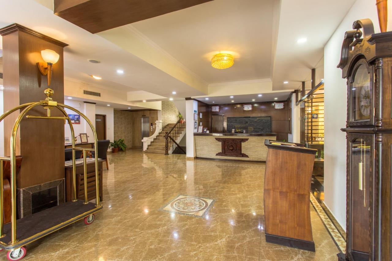 Da Yatra Courtyard Hotel Pokhara Zewnętrze zdjęcie