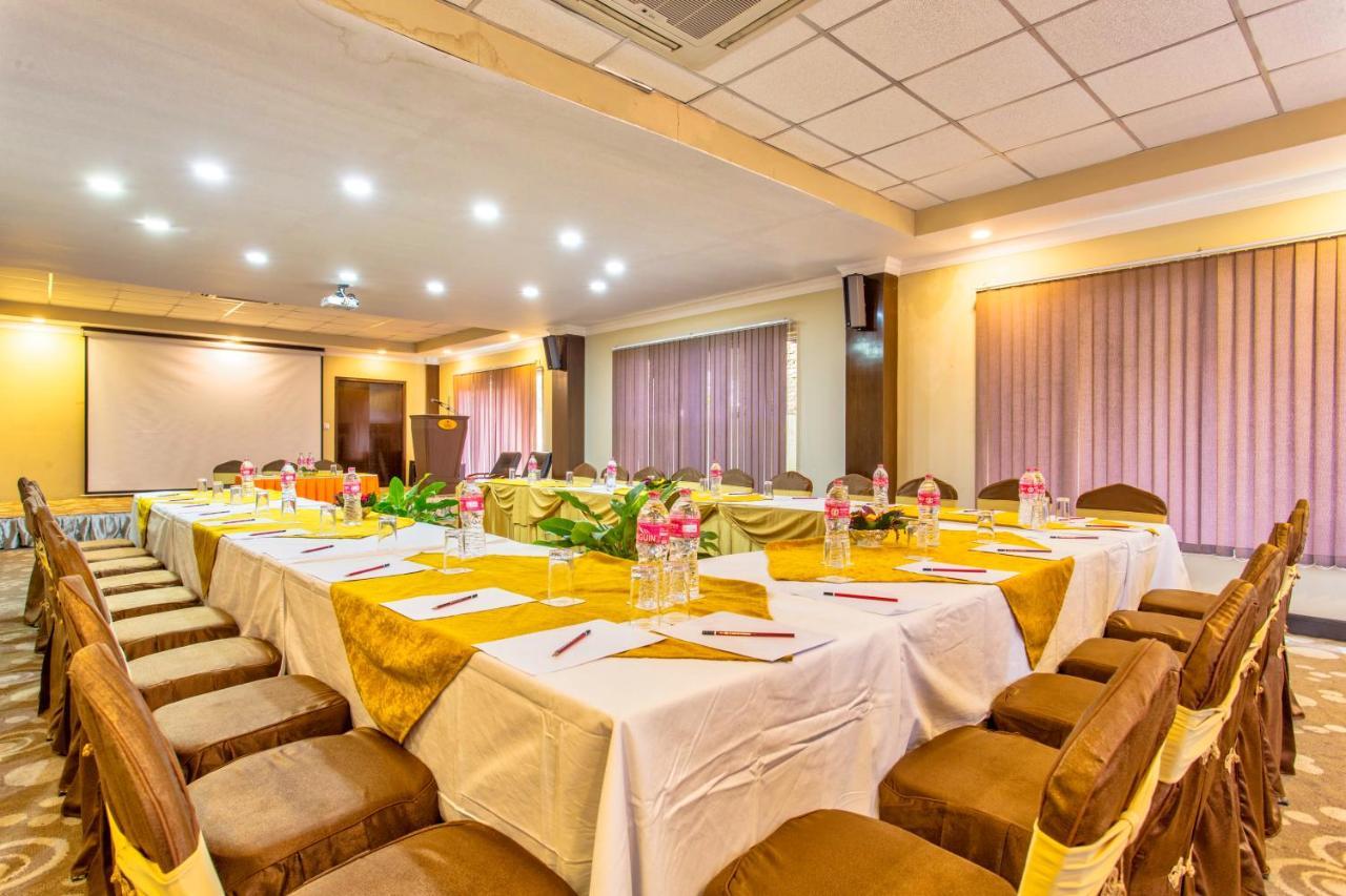 Da Yatra Courtyard Hotel Pokhara Zewnętrze zdjęcie