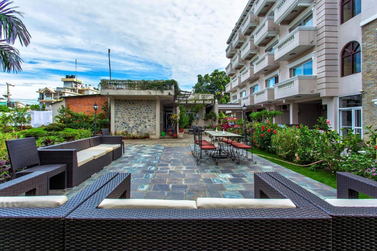 Da Yatra Courtyard Hotel Pokhara Zewnętrze zdjęcie