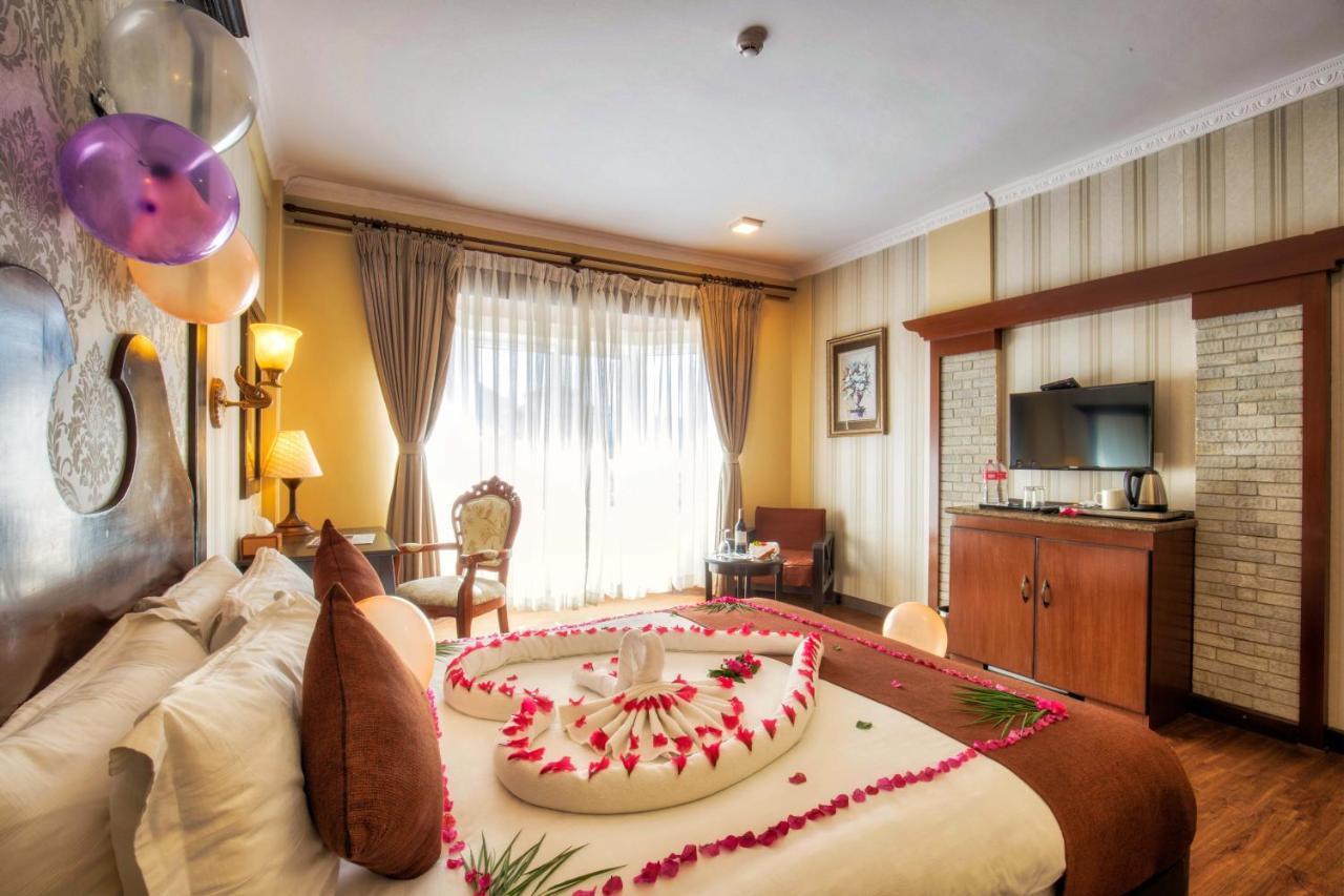 Da Yatra Courtyard Hotel Pokhara Zewnętrze zdjęcie