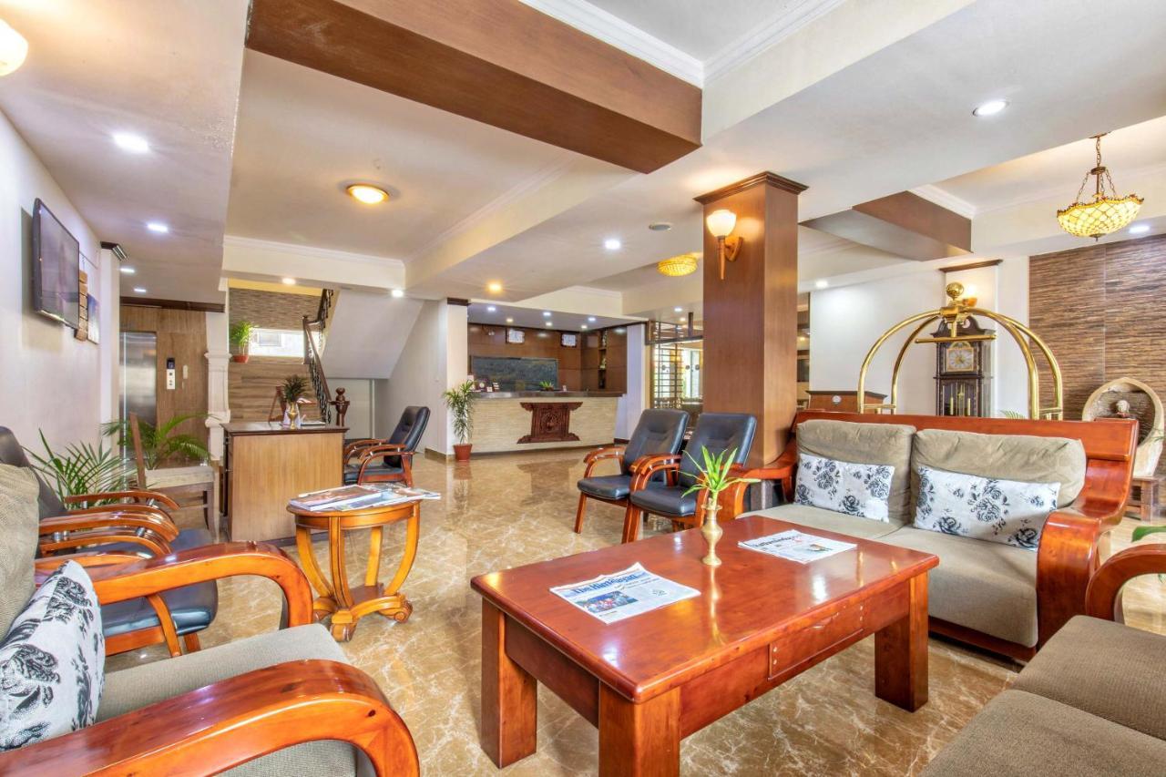 Da Yatra Courtyard Hotel Pokhara Zewnętrze zdjęcie