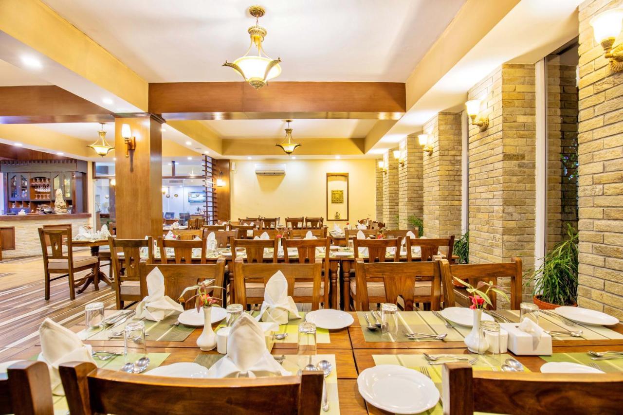 Da Yatra Courtyard Hotel Pokhara Zewnętrze zdjęcie