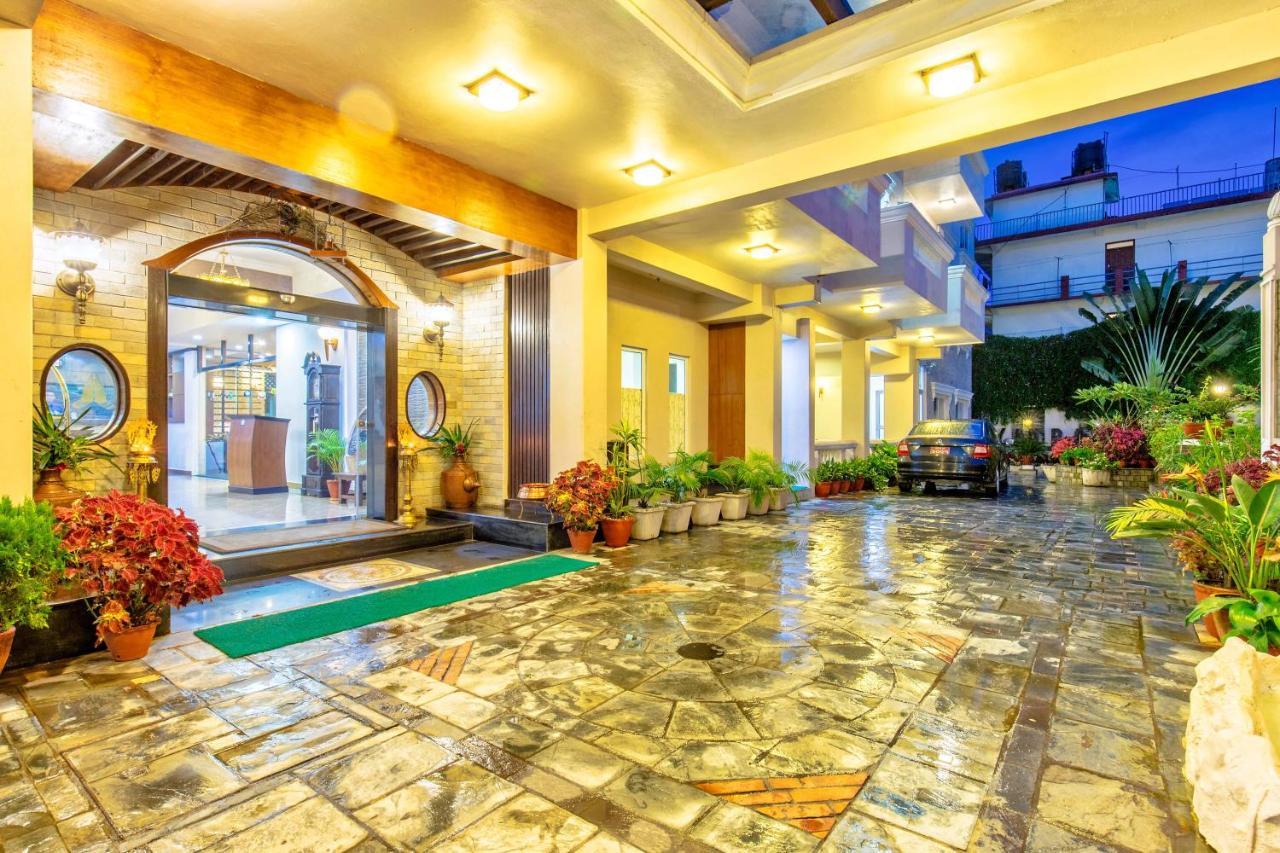 Da Yatra Courtyard Hotel Pokhara Zewnętrze zdjęcie