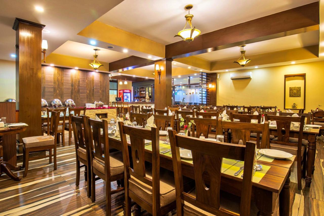 Da Yatra Courtyard Hotel Pokhara Zewnętrze zdjęcie