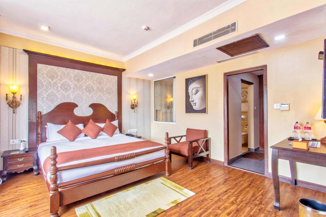 Da Yatra Courtyard Hotel Pokhara Zewnętrze zdjęcie